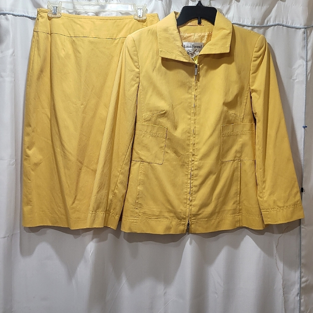 Vintage Louis Feraud skirt and jacket suit size 12